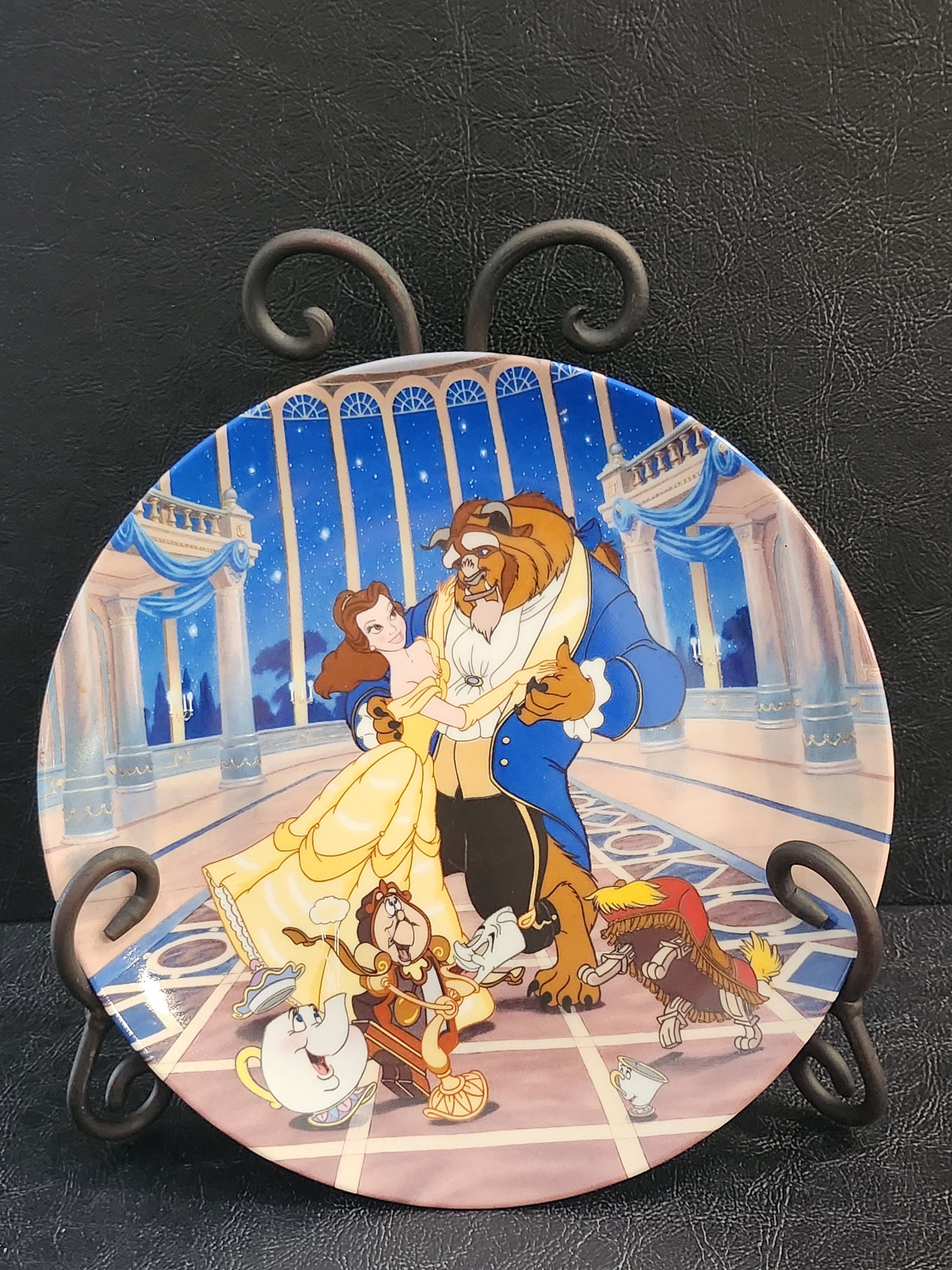 Walt Disney's Beauty and the Beast Love's First Dance Limited