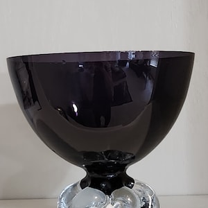 Vintage Art Glass Clear Swirl Footed Amethyst Purple Bowl