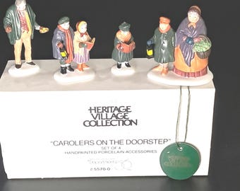New Department 56 "Carolers on the Doorstep" Set of 4 Heritage Village Collection