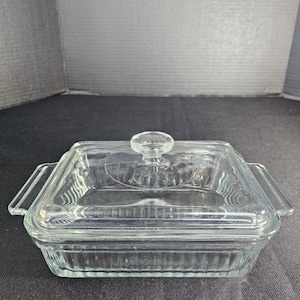 Anchor Hocking Clear Rib Glass Refrigerator Dish With Knob Lid 1932 Design