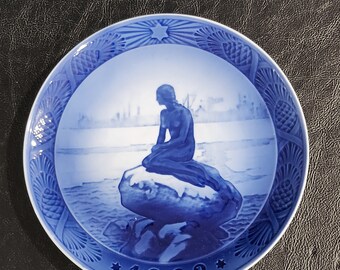 Royal Copenhagen Langelinie Mermaid Collectible Mini Plate #2-2010