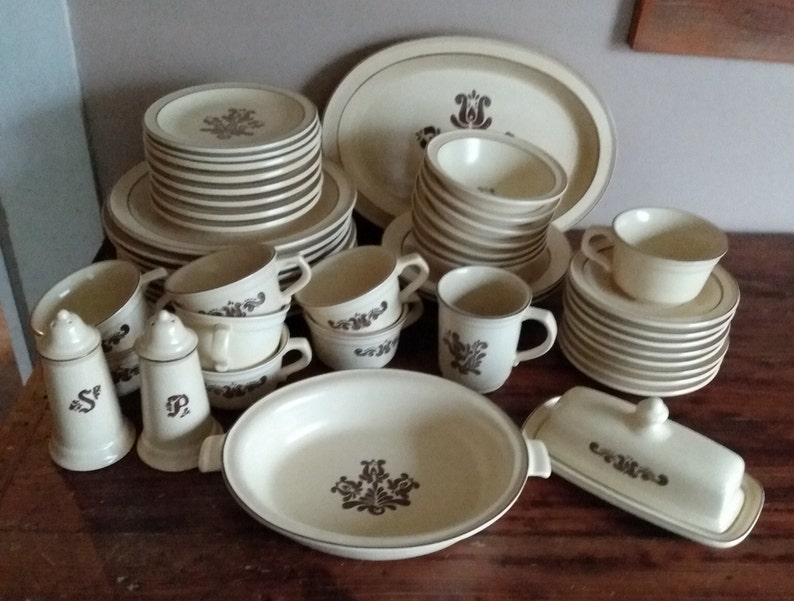 47 Piece Pfaltzgraff Village Dinnerware Set Vintage Etsy