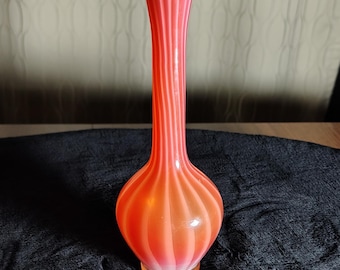 Vintage Bimini Lauscha Pink Opalescent Swirl Fluted & Scalloped Blown Glass Vase 8"