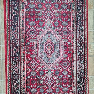 Vintage Hand knotted 2.5×5' Bhadohi Indo-Persian Wool Rug Red Bijar UFOs