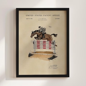 Pode incluir: Impressão artística de patente vintage emoldurada de um cavalo saltando uma barreira. A impressão apresenta um cavalo e um cavaleiro marrons, com o texto "United States Patent Office" no topo. A barreira é listrada em branco e vermelho. A data da patente é 14 de abril de 1942.