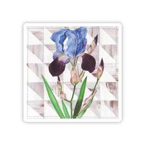 Puede incluir: Una pintura de acuarela de una flor de iris azul con pétalos de color púrpura oscuro y hojas verdes sobre un fondo geométrico blanco y marrón.