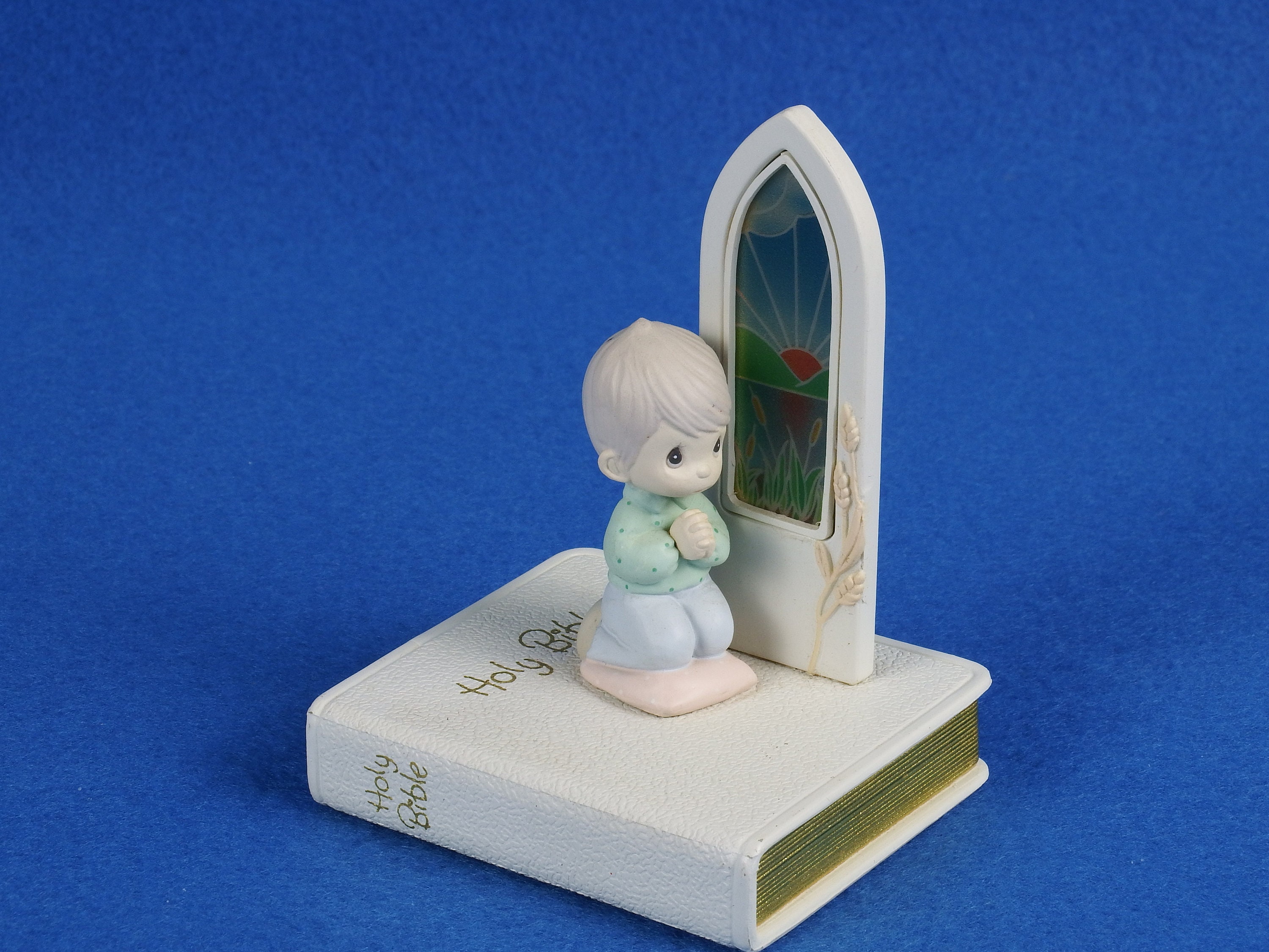 Precious Moments 1990 My Bible Figurine, Home Decor, Collectibles ...