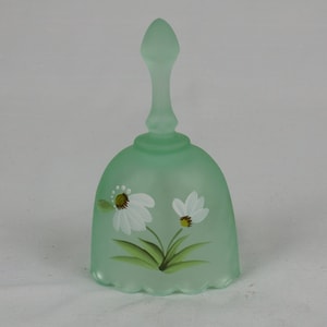 Fenton Art Glass Opaque Green Daisy Mini Bell, Fenton Minis, Fenton Bell, Fenton Bells, Collectible Bells, Glass Bells, Green Bells, Fenton