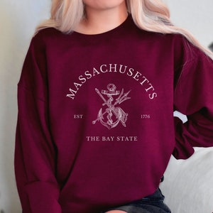 Massachusetts Sweatshirt, Massachusetts Crewneck, Massachusetts Gift, Massachusetts Pullover, Massachusetts Souvenir, The Bay State