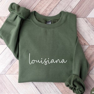 Louisiana Pullover Sweatshirt, Louisiana Hoodie, Louisiana Shirt, Louisiana Souvenir Gift, Travel Sweater, The Pelican State