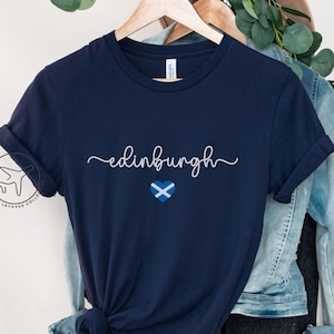 Camiseta de Edimburgo, camiseta de viaje de Escocia, camiseta con corazón y bandera escocesa, recuerdo minimalista de Edimburgo, regalo para amantes del Reino Unido