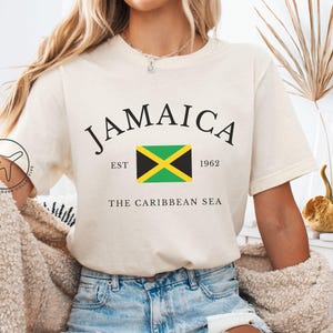 Jamaica Shirt, Jamaican Flag TShirt, Caribbean Island Tee, Kingston Souvenir, Jamaica Gift , Unisex Travel Gift