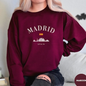 Madrid Sweatshirt, Spain Pullover, Vintage Hoodie, Madrid Jumper, Europe Crewneck, Vacation Shirt Gift, Travel Sweater, Souvenir