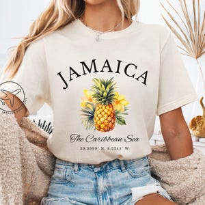 Jamaica Shirt, Jamaica Pineapple TShirt, Caribbean Island Tee, Kingston Souvenir, Jamaica Gift , Unisex Travel Gift