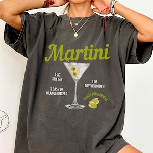 Koszulka z Martini, uroczy T-shirt z koktajlem, koszulka z alkoholem, koszulka z piciem, prezent dla miłośnika koktajli, koszulka z przepisem na koktajl, prezent na wakacje