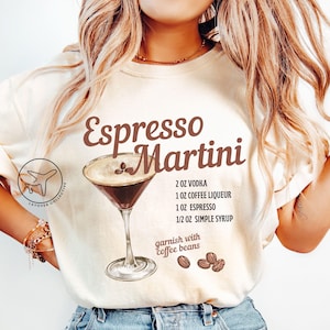 Koszulka Espresso Martini, uroczy T-shirt z koktajlem, koszulka z alkoholem, koszulka z piciem, prezent dla miłośnika koktajli, koszulka z przepisem na koktajl, koszulka z wakacjami