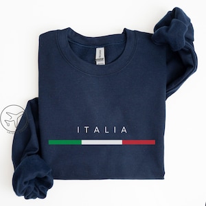 Italy Sweatshirt, Minimalist Italia Crewneck, Italian Flag Shirt, Travel Gift from Italy, Unisex Italy Sweater, Cozy Travel Pullover