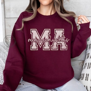 Massachusetts Sweatshirt, Massachusetts Varsity Shirt, Massachusetts MA Crewneck, Vintage Distressed Graphic, Travel Gift, Unisex Sweatshirt