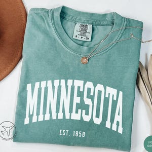Minnesota T-Shirt, Land of 10,000 Lakes Collegiate Tee, US State Travel Souvenir Gift