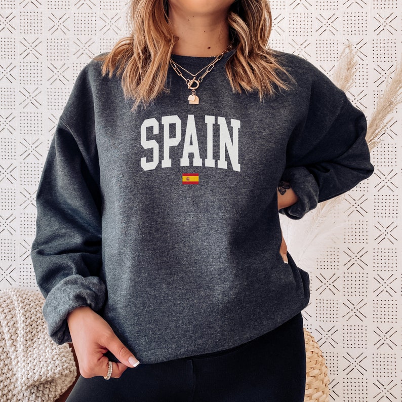 Spain Sweatshirt, Spain Crewneck, Spain Shirt, Spain Gift, Spain Flag, Spain Flag Pullover, Spain Souvenir, Travel Sweater image 7