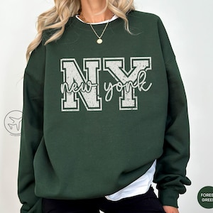 New York Sweatshirt, New York Varsity Shirt, New York NY Crewneck Sweater, Vintage Distressed Graphic, Travel Gift, Soft Unisex Sweatshirt