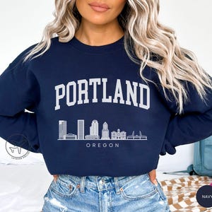 Portland Oregon Sweatshirt, Portland Oregon Sweater, Portland Oregon Shirt, Oregon Travel Souvenir, Oregon Gift, Portland OR Skyline