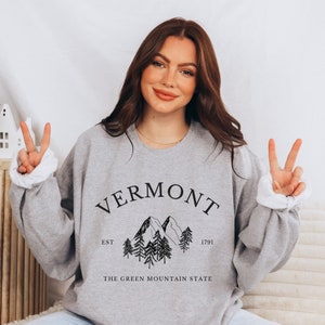 Vermont Sweatshirt, Vermont Crewneck, Vermont Gift, Vermont Pullover, Vermont Souvenir, Chalot de voyage, The Green Mountain State image 4