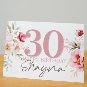 Carte d'anniversaire florale personnalisée pour femme, âge et nom personnalisés, élégante carte A2 faite main, fleurs roses aquarelles, blanc à l'intérieur