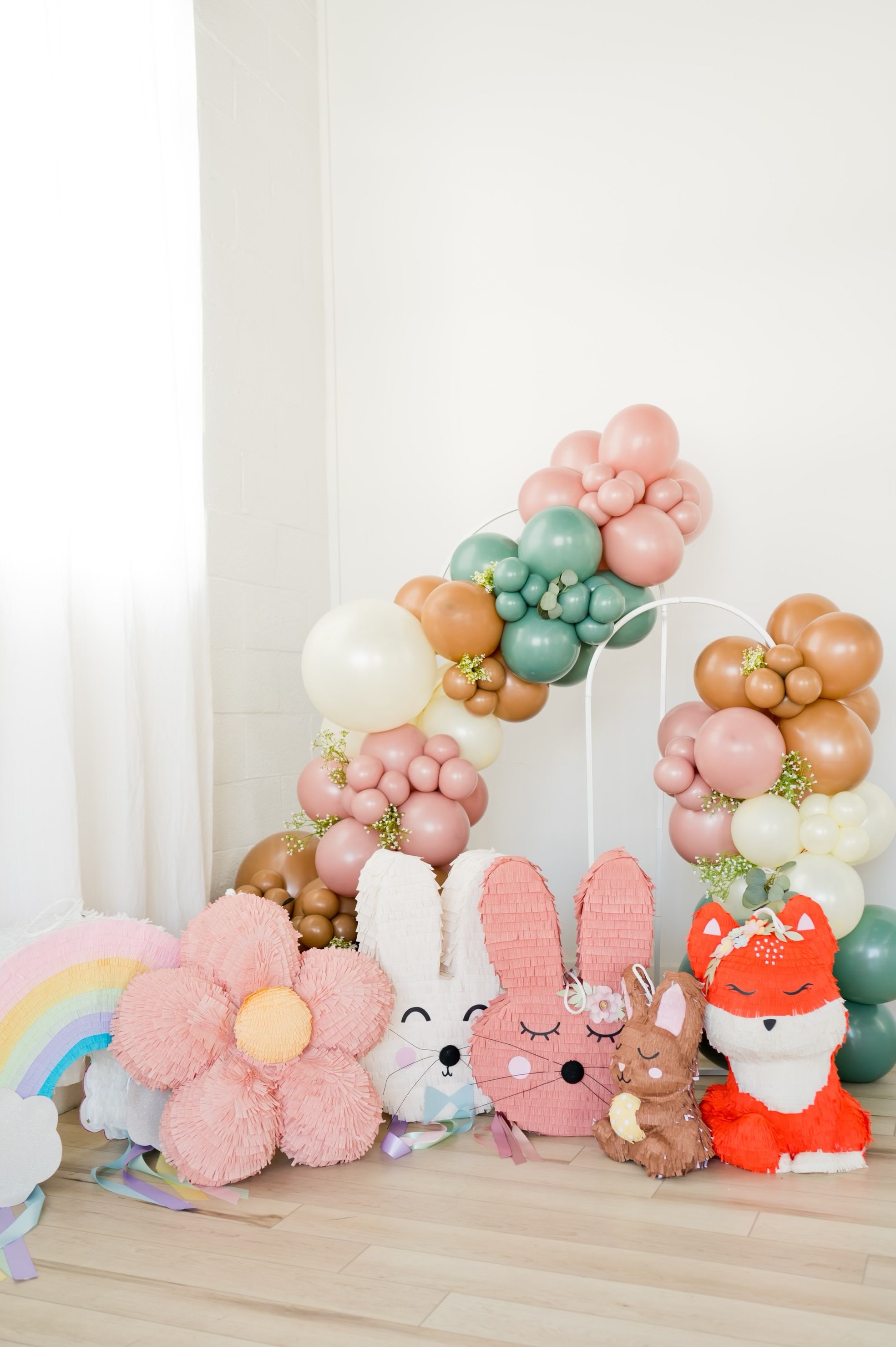 Cute 3D Woodland Fox Piñata – Customizable, Eco-friendly, Ideal