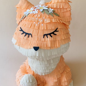 Cute 3D Woodland Fox Piñata – Customizable, Eco-Friendly, Ideal for Animal-Themed Parties and Nature Celebrations