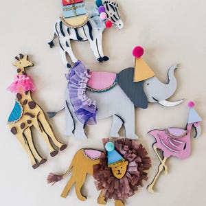party animals party favors/decor