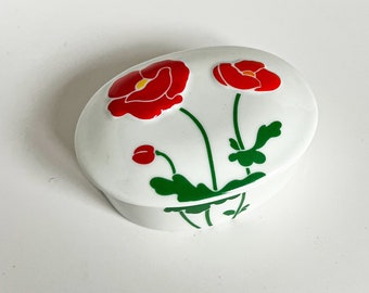 Vintage Poppy Flowers Porcelain Trinket/Keepsake/Jewelry/Ring Box with Lid, Circa 1960s