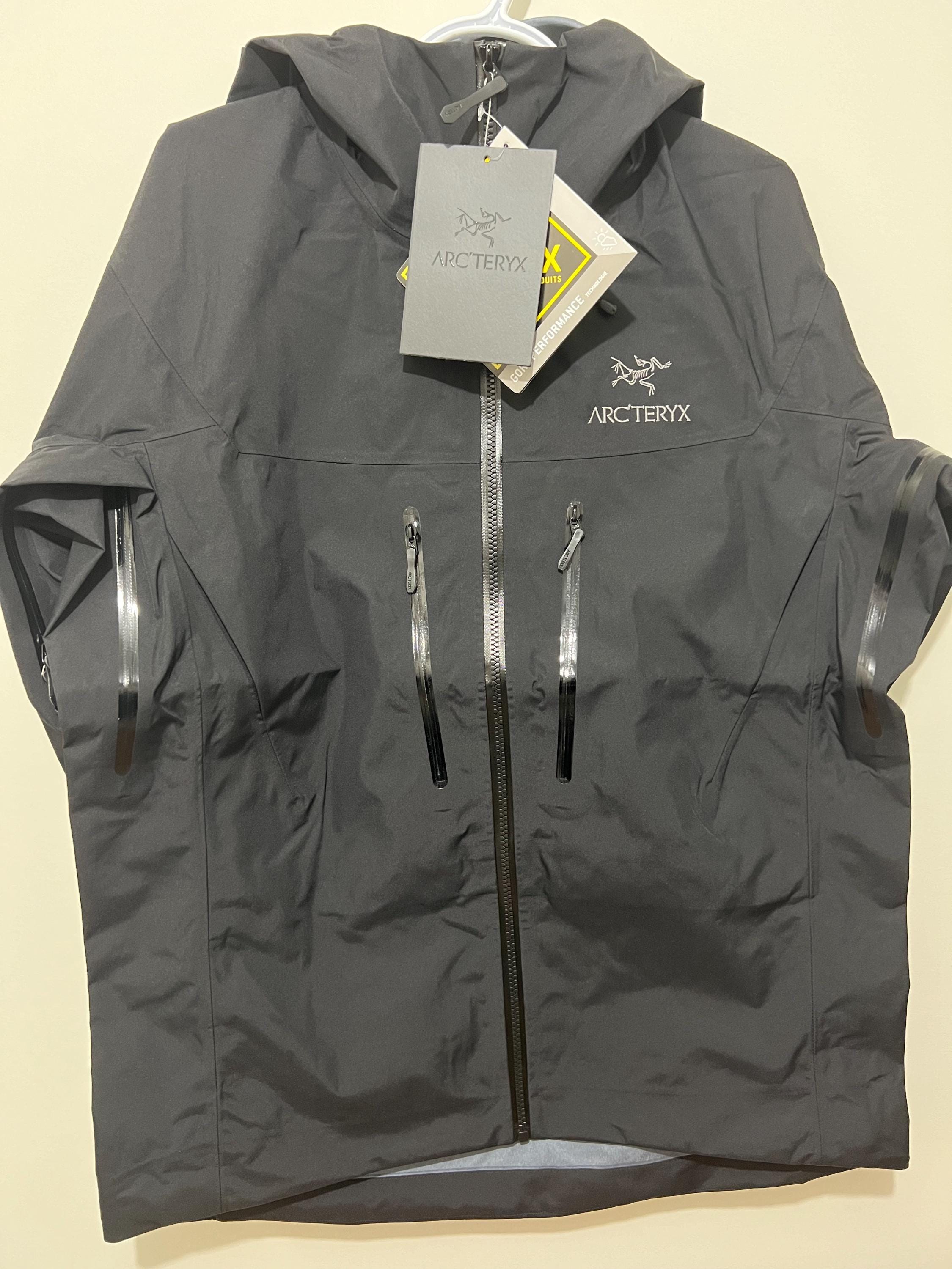 Steep Tech Coat Canada