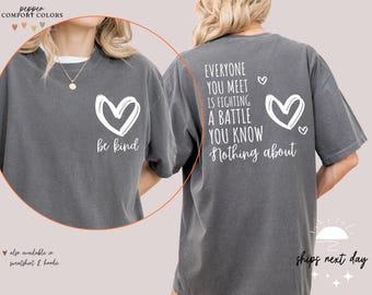Camiseta Comfort Colors para concienciar sobre la salud mental: Sé amable