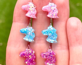 Pendientes invisibles de unicornio con clip para niñas, mujeres y niños. Divertidos, lindos, con purpurina, brillantes, de cuento de hadas, joyería hipoalergénica. Regalos.
