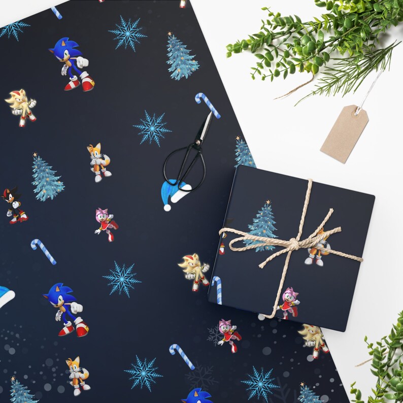 Christmas Sonic Wrapping Paper Sonic and Friends Sonic the Hedgehog