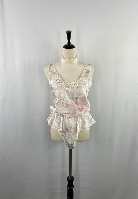 Vintage Floral Camisole & Shorts Pajama Set Size L