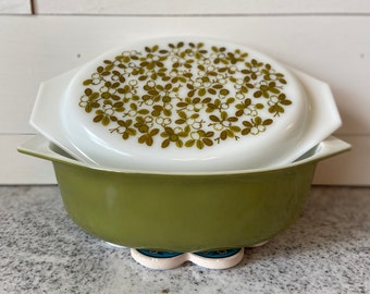 Verde Olives Green Vintage Pyrex Oval Casserole Dish Pattern Opal Lid 045 2.5 Quart | 1960s MCM Mid-Century Farmhouse Cottage