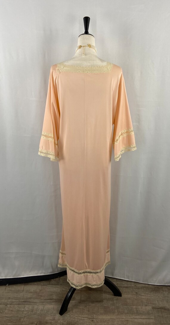 Vintage Formfit Rogers Peach Nightgown with Cream… - image 4