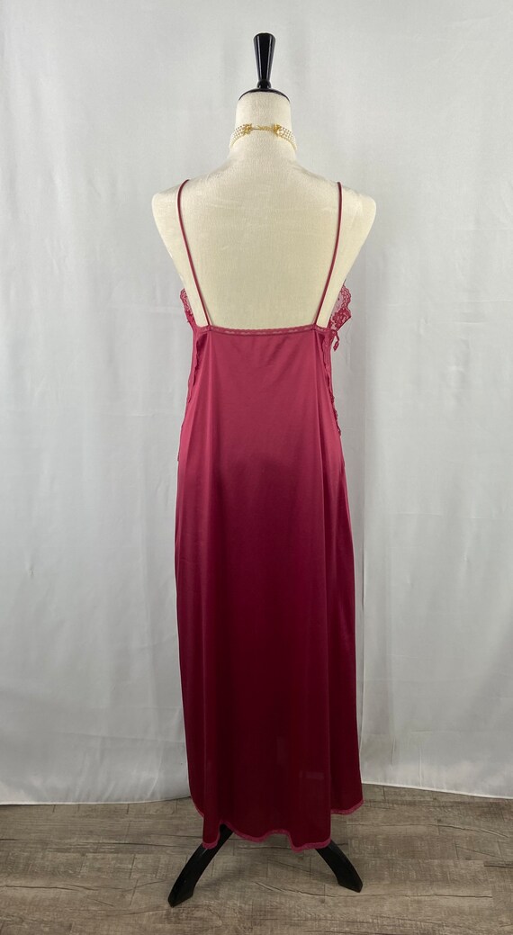 Vintage JCPenney Magenta Satin Nightgown Lace Det… - image 5