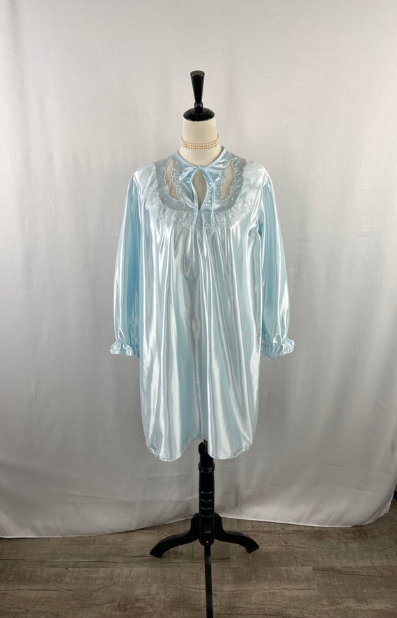 Stardust Vintage Satin Nightgown Size M, Elegant B