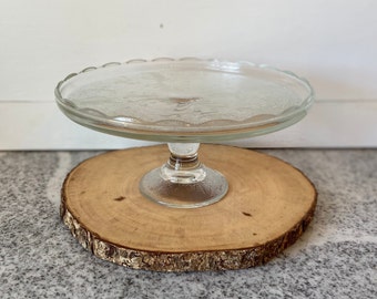 Lovely Vintage Clear Glass Decorated Pedestal Cake Stand | Cake Plate Dessert Platter | Musical Design Gold Filigree Kitchen Decor