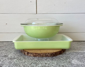 Vintage Pyrex Lime Green Covered Casserole Dish #024 & 2 Quart Cake Pan #232 Set of 2, Vintage Pyrex Baking Dish Set, Mother's Day Gift