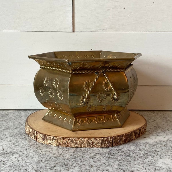 Vintage Large Ornate Brass Planter Pot, Octagonal Antique Brass Plant Holder with Floral Embossing, Collectible Home Decor Centerpiece