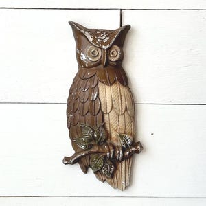 Vintage 1960s Cast Metal Owl Wall Hanging 10.5&quot;, Mid-Century Modern MCM Rustic Decor, Retro Woodland Wall Art, Farmhouse Cabin Home Accent