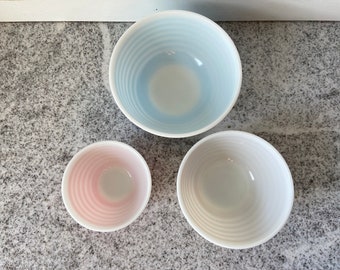 Rainbow Stripes Vintage Pyrex Complete Mixing Bowl Set of 3