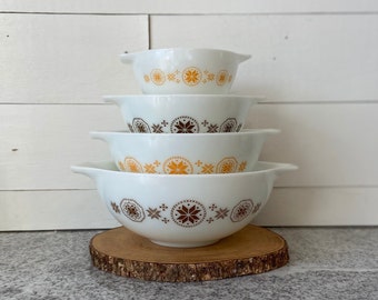 Town & Country Vintage Pyrex Cinderella Mixing Bowl Set | 441 - 444 1960s Orange Brown Quilted Embroidery Star Pattern | Christmas Gift