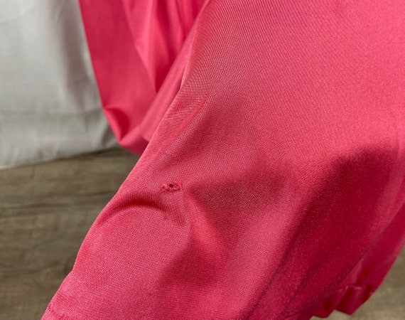 Vintage Fuchsia Gilead Nightgown with Lace Detail… - image 10