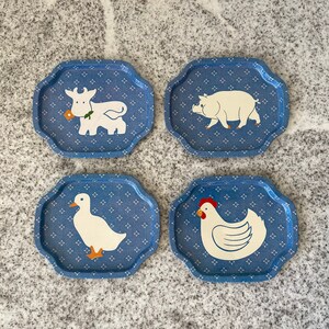 Adorable Vintage Farmyard Small Metal Tray Set of 4, Rustic Country Decor, Mini Bar Trays, Chippy Cottage, Cottagecore, Metal Wall Decor