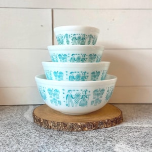 Amish Butterprint Vintage Pyrex Mixing Bowl Complete Set of 4 401 - 404 | Farmhouse Folk Art Cottage Turquoise Blue 1960s MCM Christmas Gift